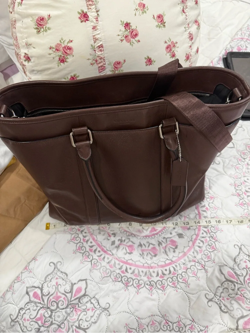 Coach leather Tote Bag in Dark Brown - Men’s Carryall 2 way straps.
